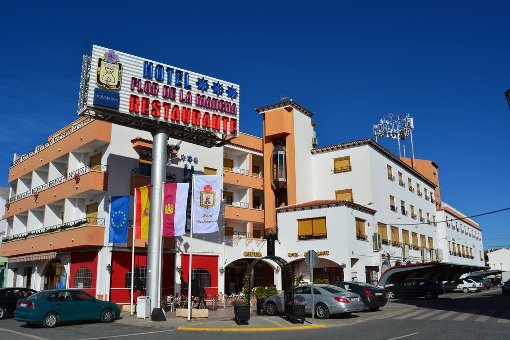 Hotel Flor De La Mancha Ла-Рода Екстер'єр фото
